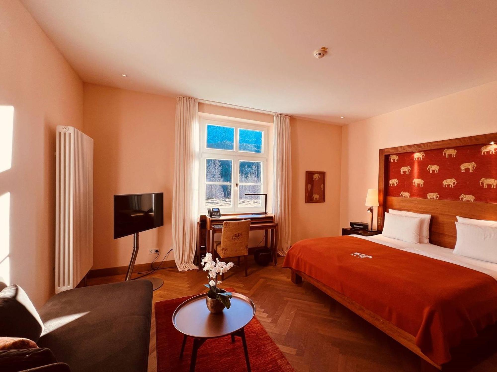 Schloss Elmau Luxury Spa Retreat & Cultural Hideaway Экстерьер фото